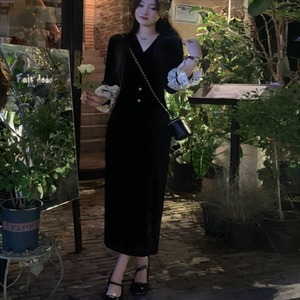 【送料無料】 ロングドレス ドレス dress 衣装 ワンピース パーティードレス パーティドレス ロング ロング丈 マキシ マキシ丈 アンクル丈 足首丈 袖あり 長袖 フレアスリーブ Vネック Iライン エレガント 可愛い 大人可愛い きれいめ シンプル カジュアル シック コンサバ 華やか 大人 上品 おしゃれ お洒落 レトロ こなれ感 高見え 高級感 フェミニン 無地 秋 30代 40代 レディース 女性用 ママ ママ服 お呼ばれ 休日 お茶会 授業参観 結婚式 二次会 パーティ パーティー 演奏会