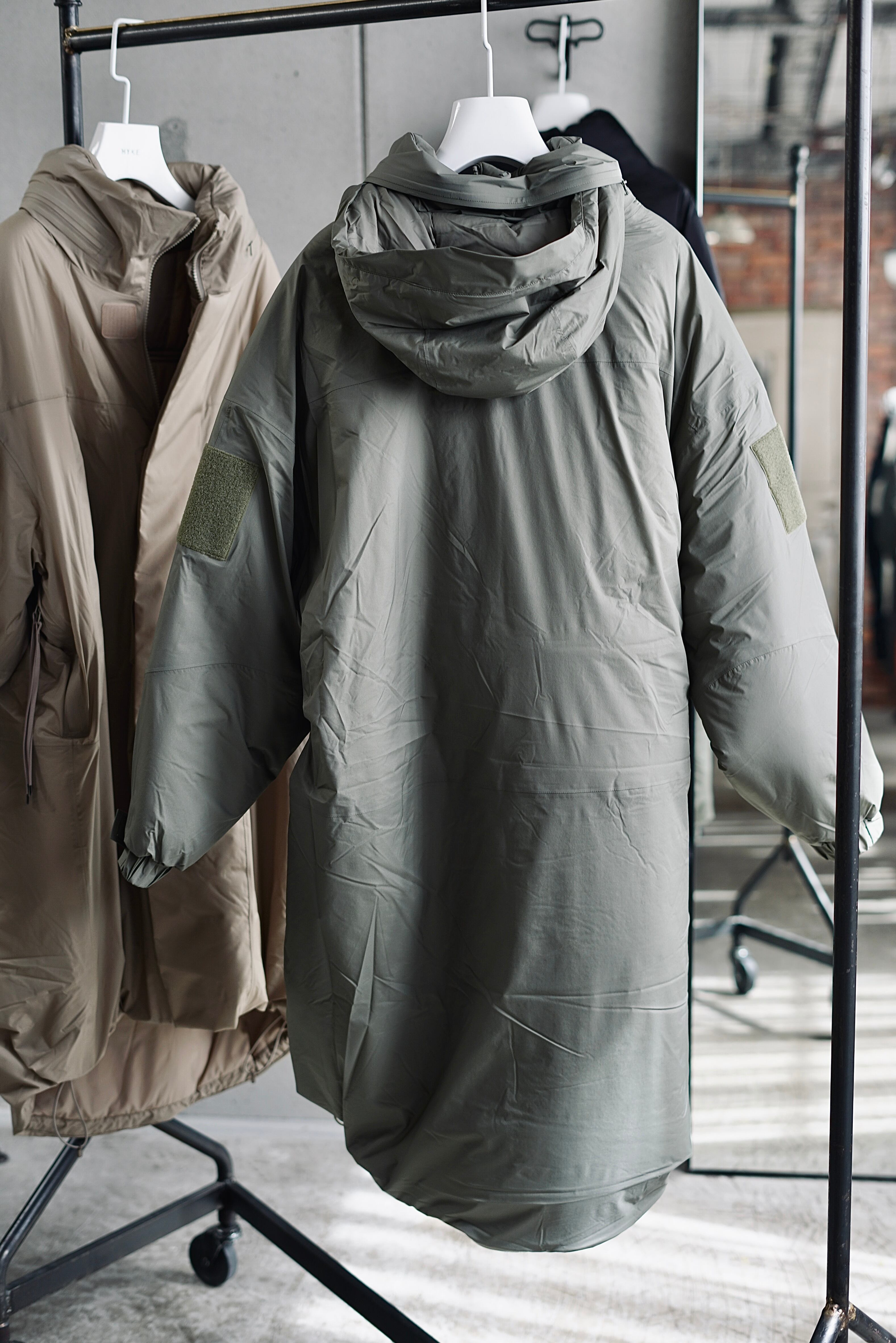 HYKE / PERTEX PUFF PARKA (BLACK , SAND STONE , OLIVE DRAB HYKE / PERTEX PUFF PARKA (BLACK , SAND STONE , OLIVE DRAB