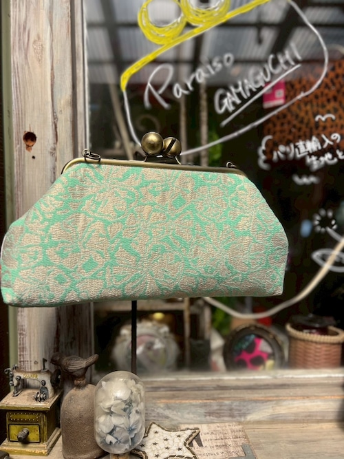 40 トライアングル エメラルド フランス