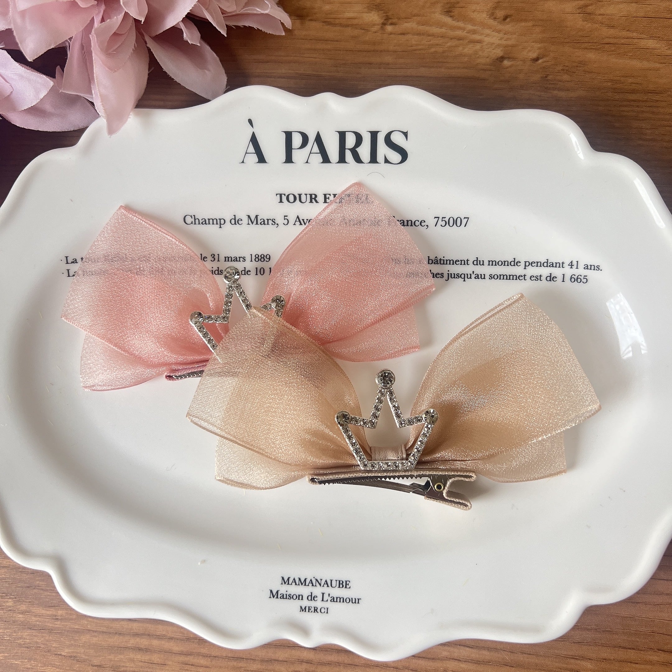 立ってる王冠おリボンパッチン