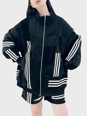 KOH ISHIGURO Upcycled Crazy Patchwork Track Jaket -BLACK- Woman model