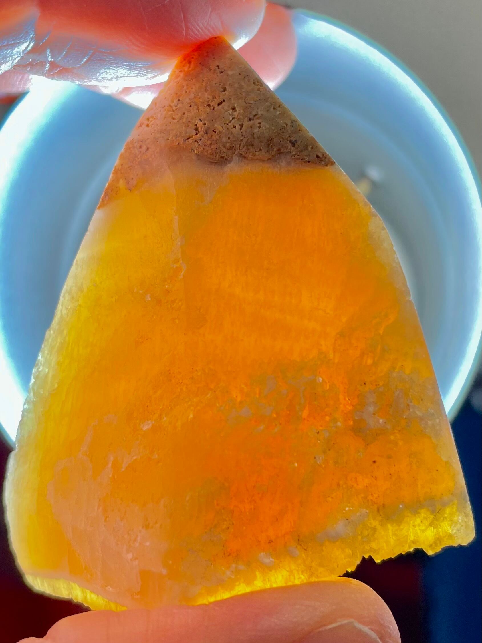 1) 超・古代レムリアンパワー!「カウアイ・レムリアン・ゴールデンハニーカルサイト」研磨研磨