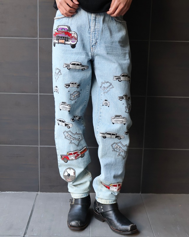 Patch design denim pants