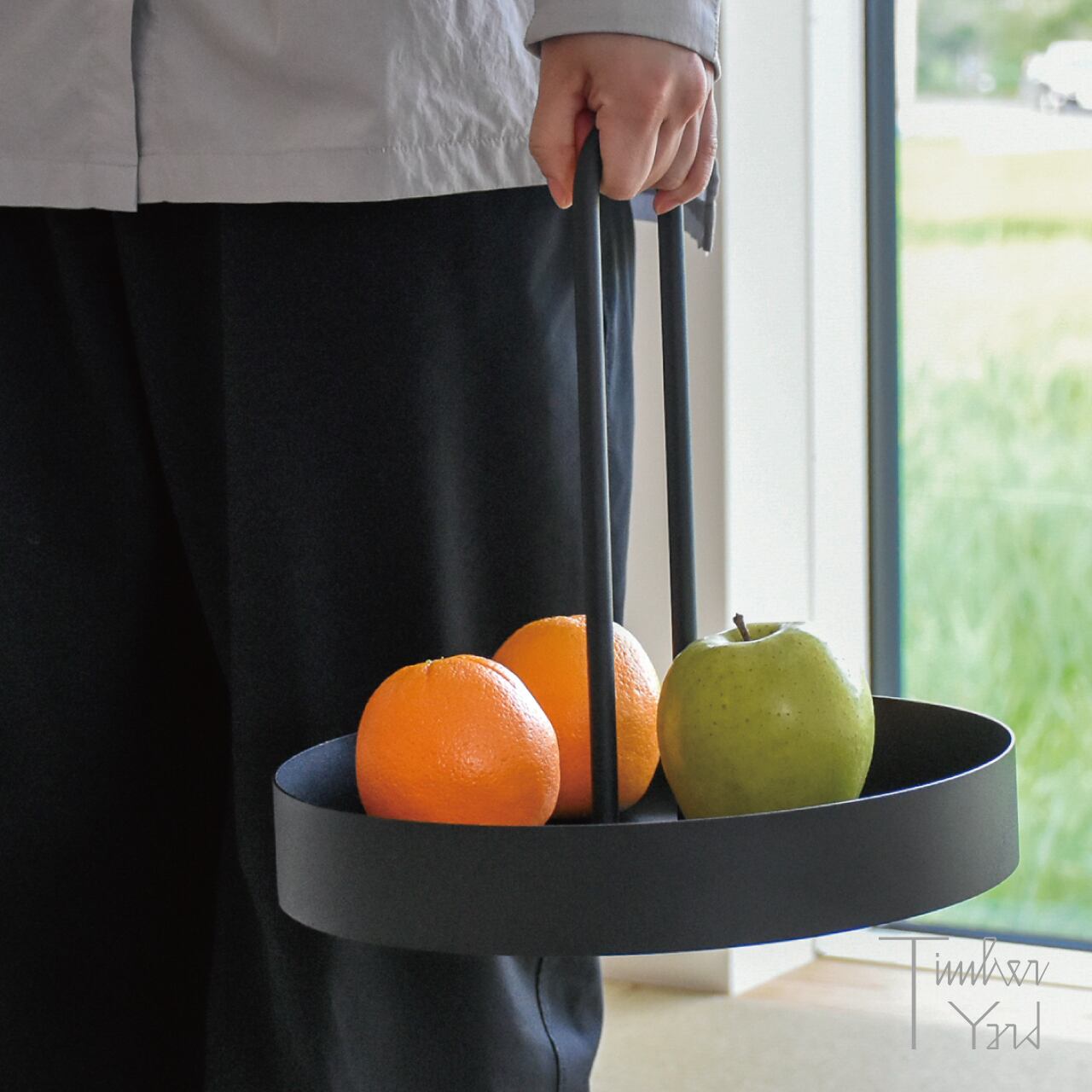 ONLINE限定】Grib Tray / Black / Φ28×H28.7cm / Ferm Living
