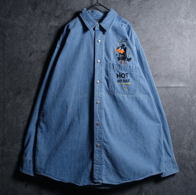 90s “WARNER BROS" Denim Character Embroidered Design BD Shirt