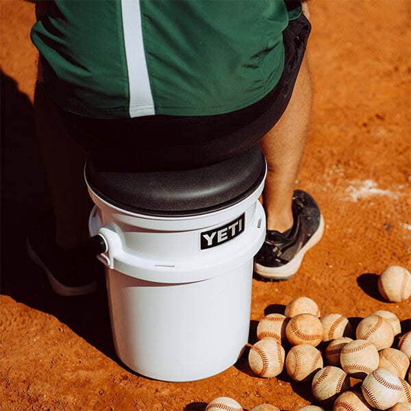 YETI イエティ / ロードアウトバケツ スイベルシート | sotosotodays