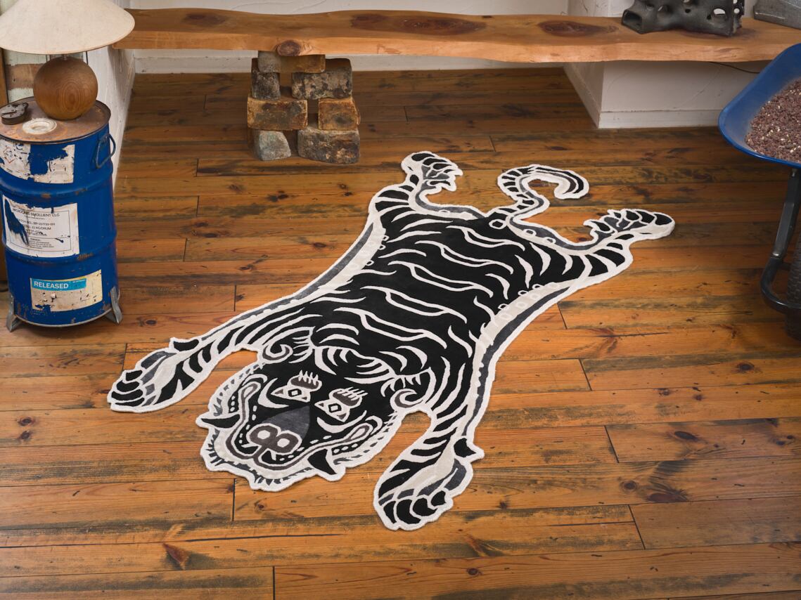 Tibetan Tiger Rug 《Lサイズ•シルク•オリジナル1•モノクロ231