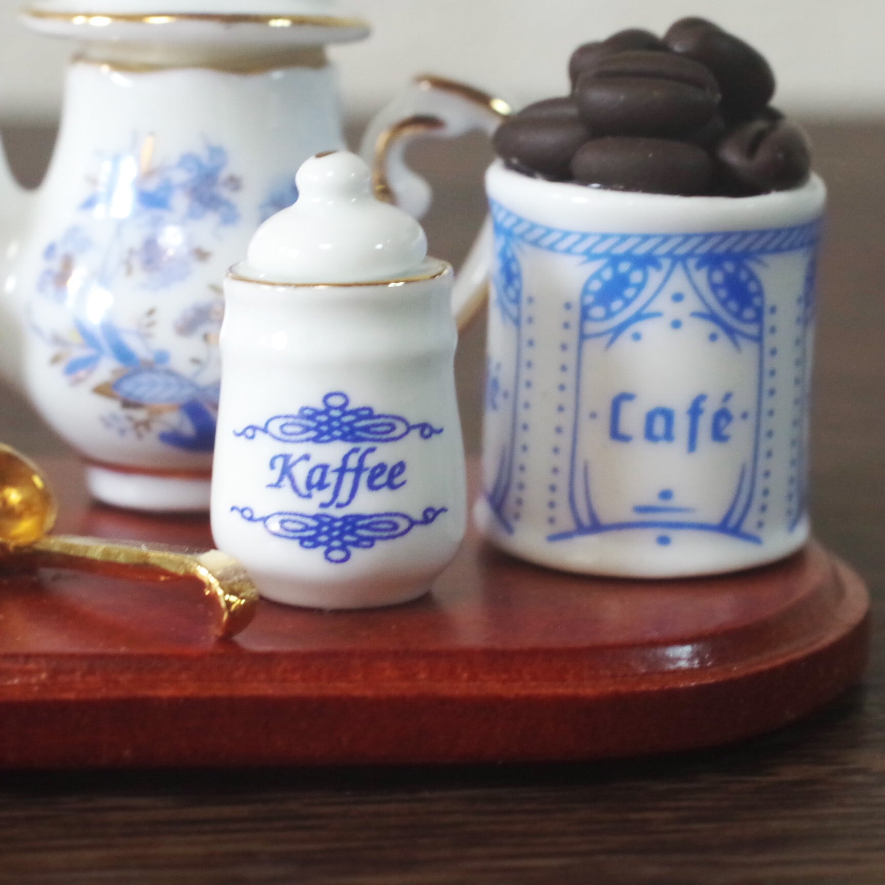 限定品】ロイター ミニチュア コーヒータイム | 木のおもちゃ専門店