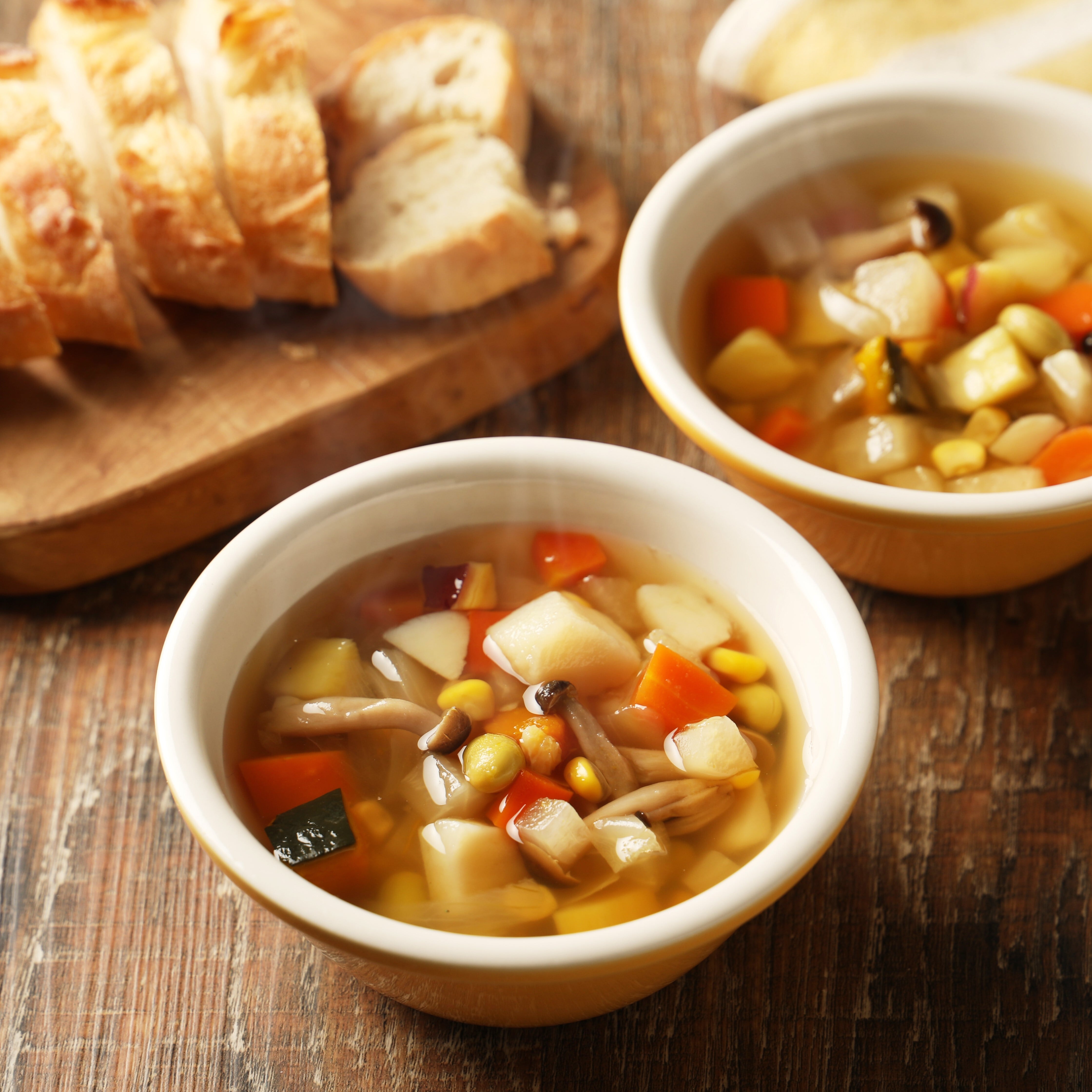 【冷蔵便】ゴロゴロ具材がたっぷり！10種と11種の野菜スープセット　和風・洋風・カレー・トマト各２コ　計８コ