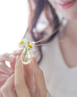 生け花ネックレス　shizuku