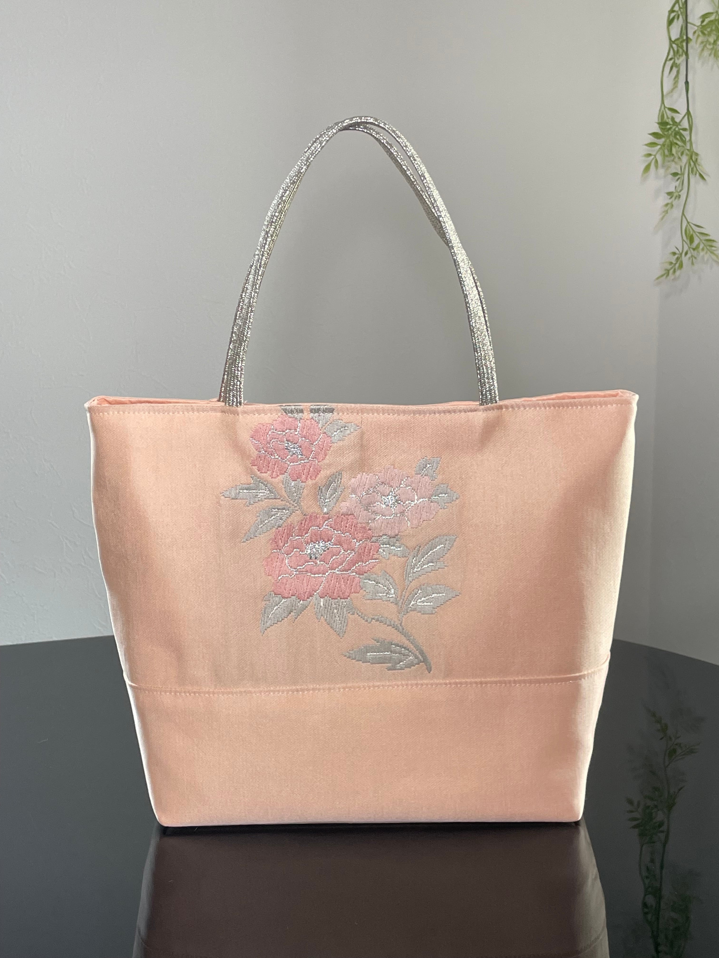 帯リメイクバッグ 扇面に花々と蝶 トートバッグ 和装バッグ 帯バッグ