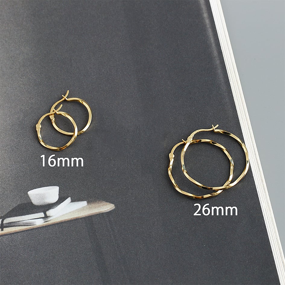 【ツイストフープピアス26mm】シルバー ピアス SV925 ピアス ツイスト シンプル 上品 韓国 ファッション 人気 両耳用 26mm