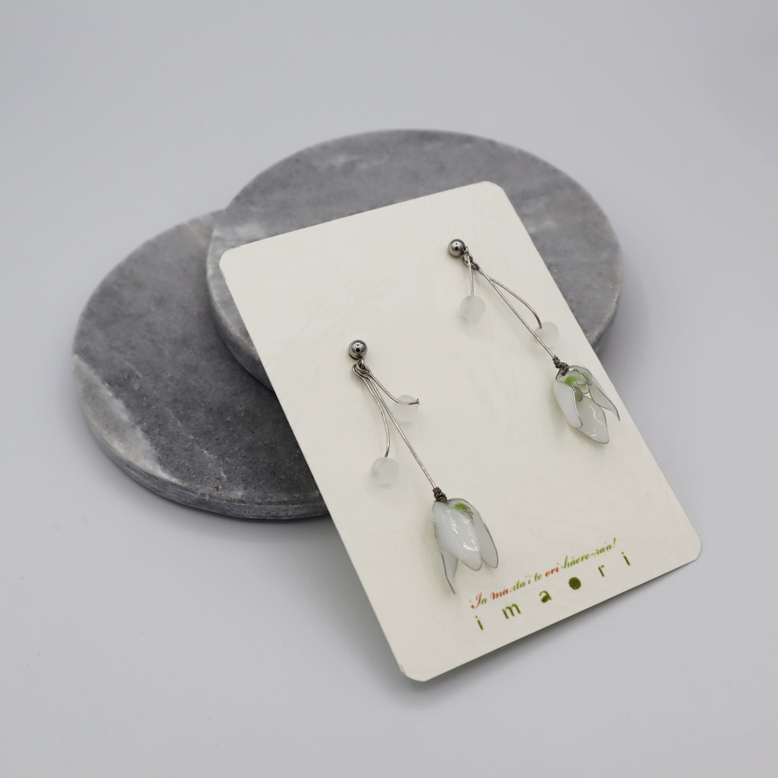 snowdropピアス
