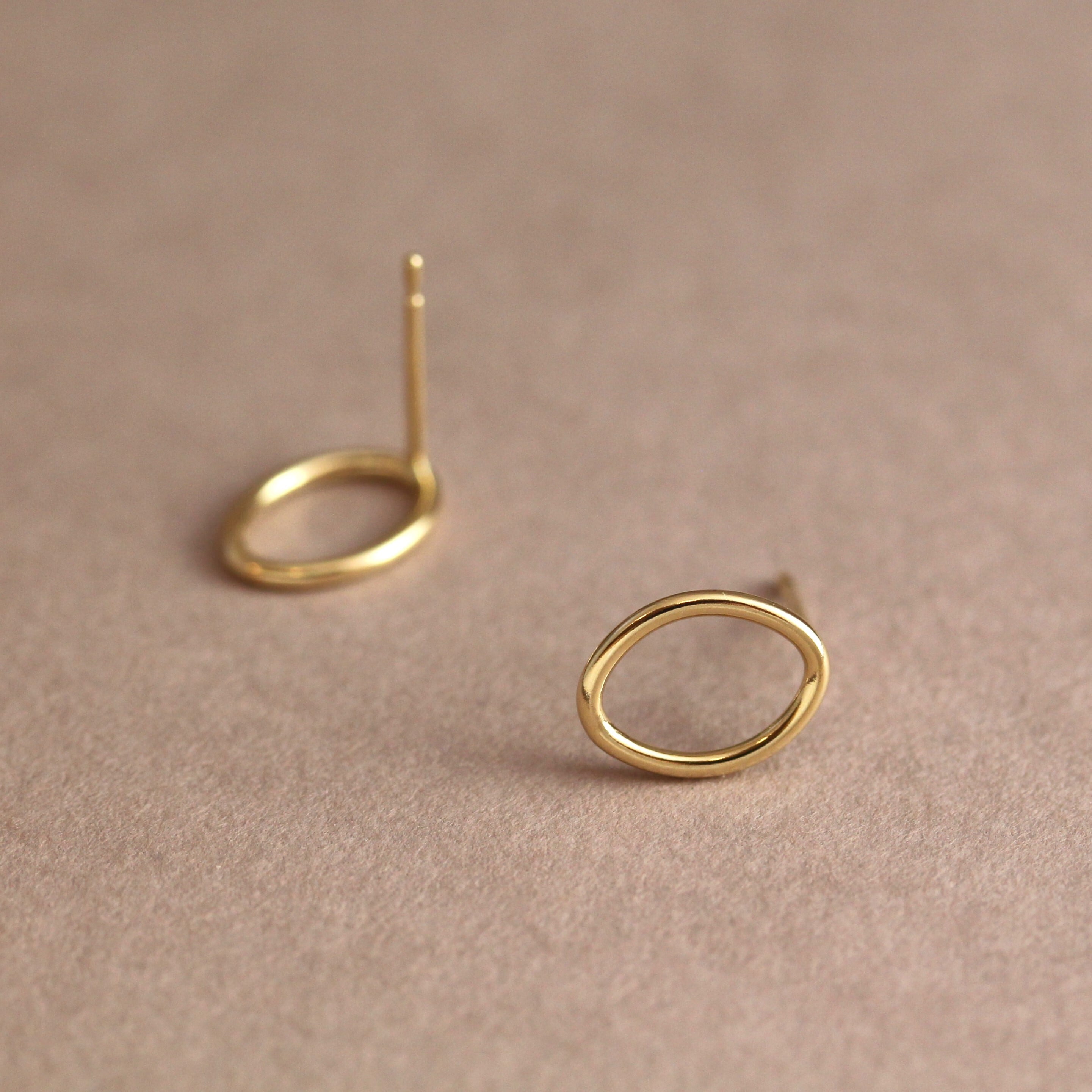 K10 イエローゴールド オーバルピアス つけっぱなし No.157 | スキン