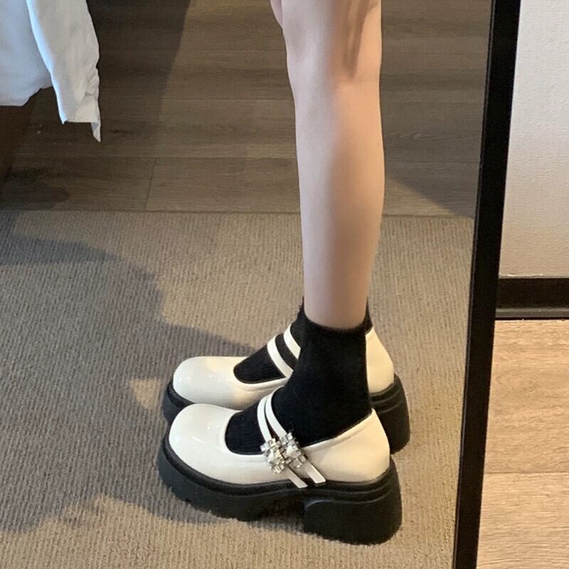 Jia Bujia スポーツシューズの女性 2023 新しい冬のストリートスタイル