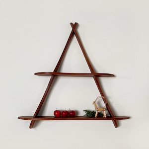 Triangle wall shelf / WS029