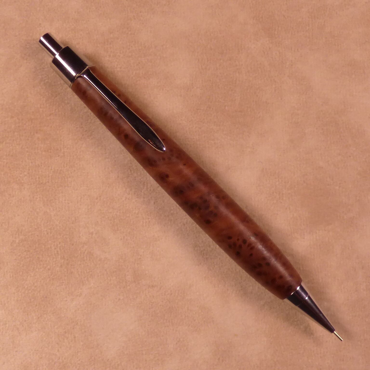 クラフトエー 黒檀瘤 消しゴム （津田 明 (@_Craft_A) / X） 