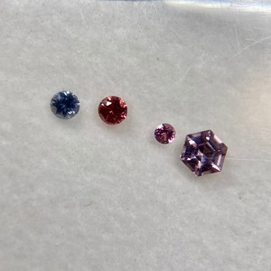 スピネルの彗星  約1.4ｍｍ-3.0mm r-0232 ※選べません