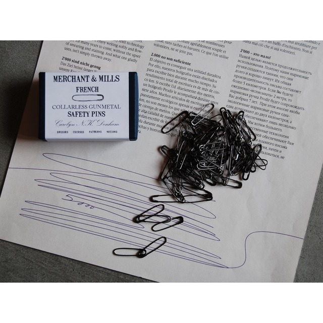 MERCHANT & MILLS / GUN METAL FRENCH PINS