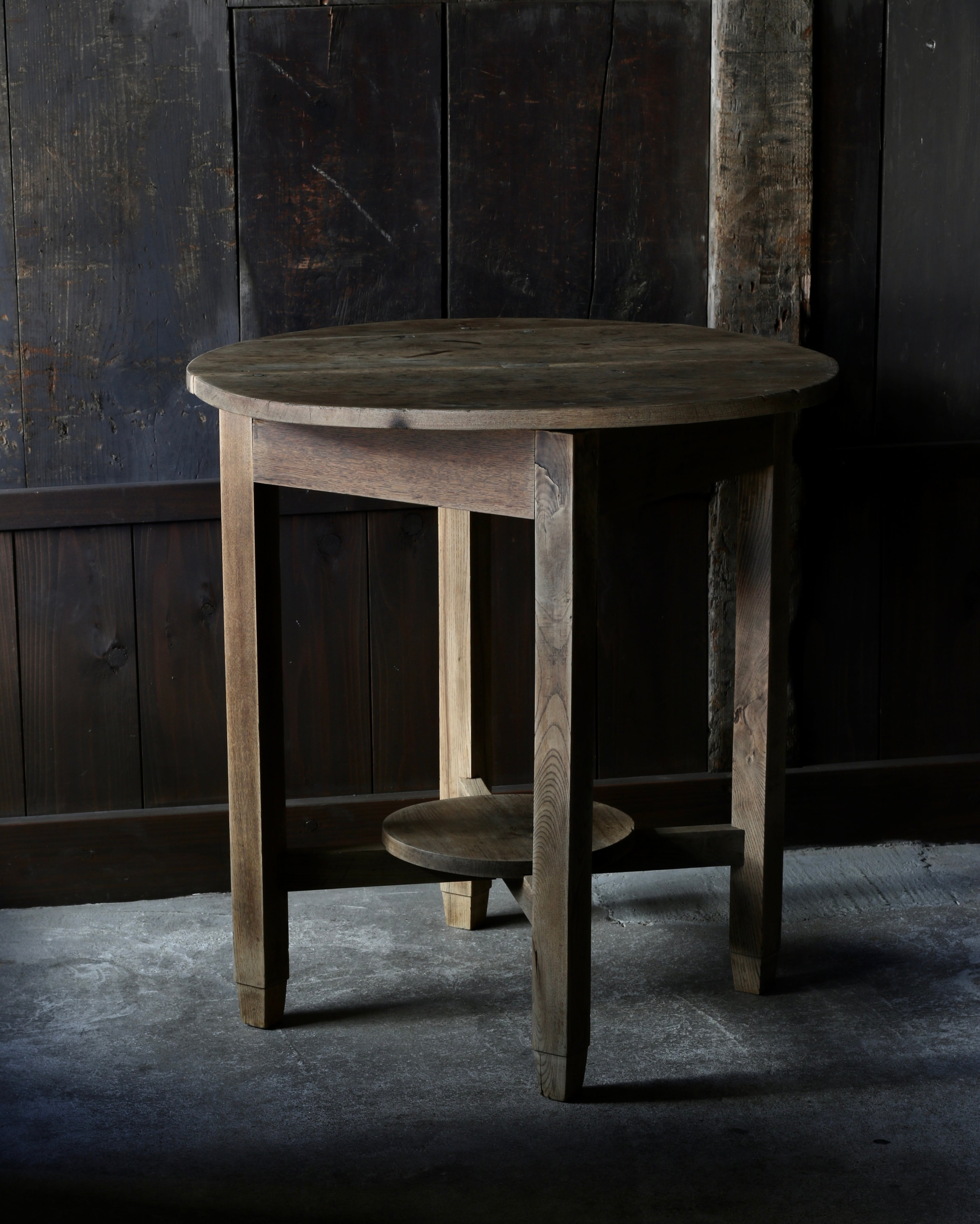 丸テーブル《古家具 展示台》 | Rem Remake Furniture