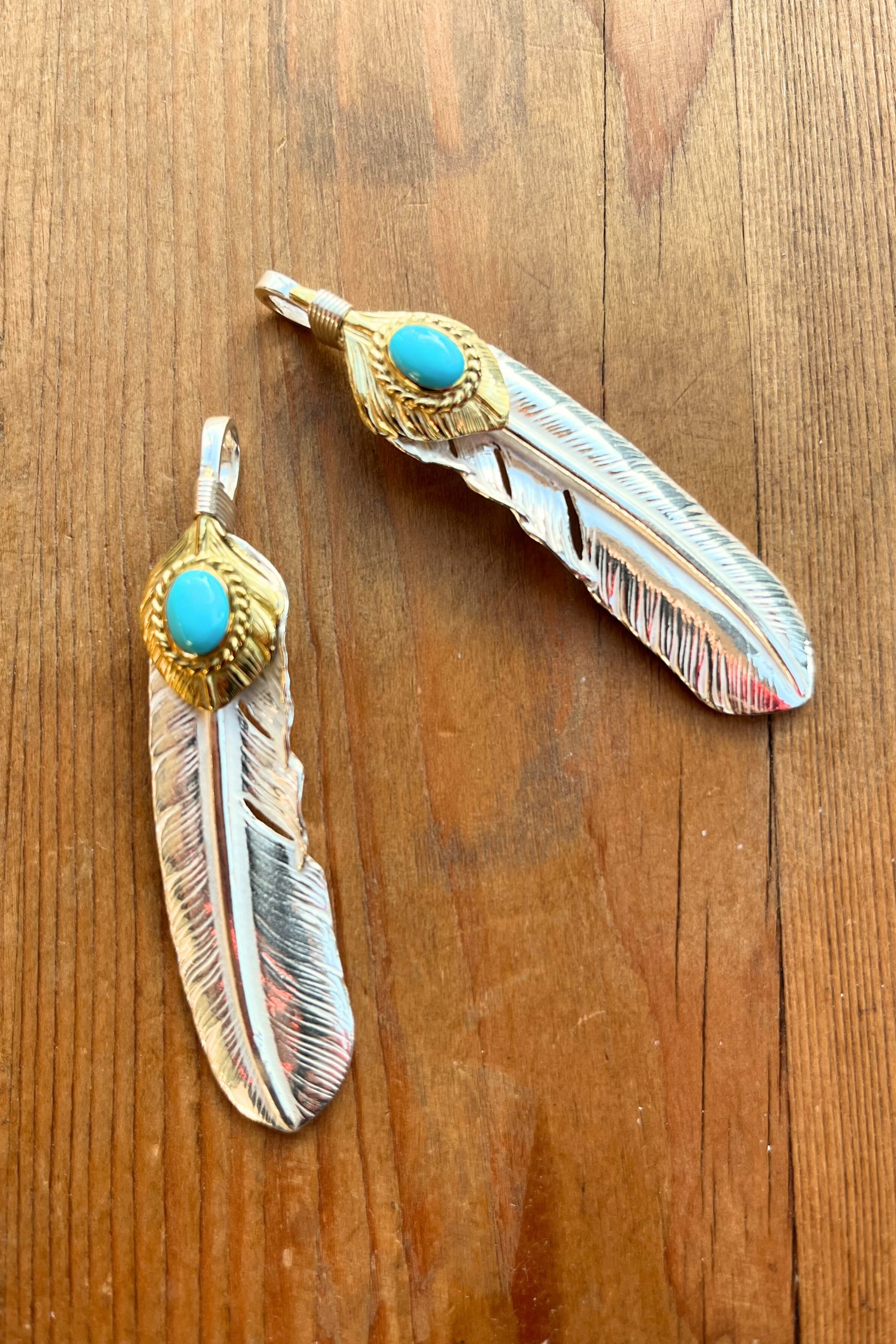 上金金縄ターコイズ付き特大フェザー（金の部分は真鍮）