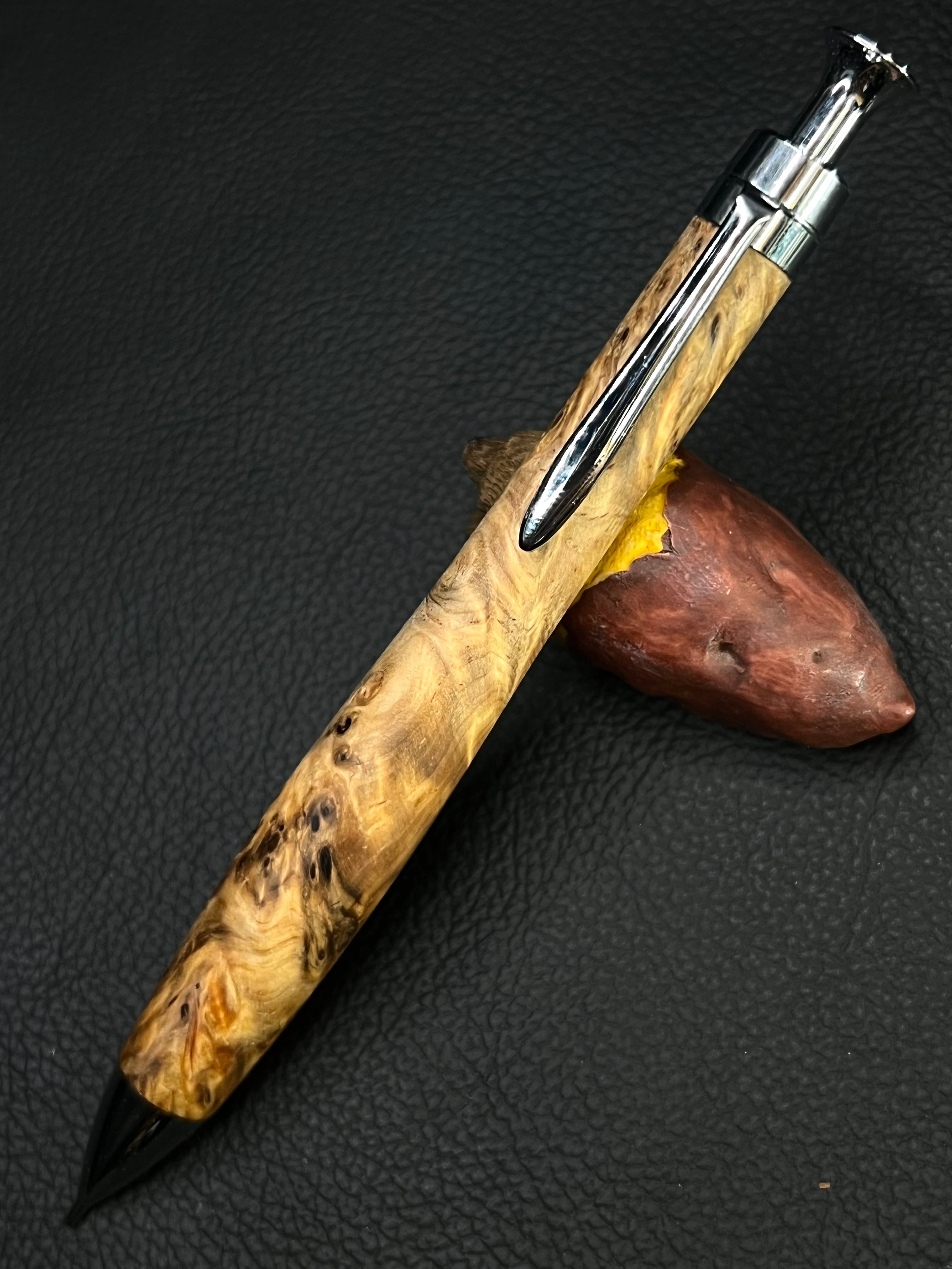 1 黒柿孔雀杢 極上 | こぶた工房