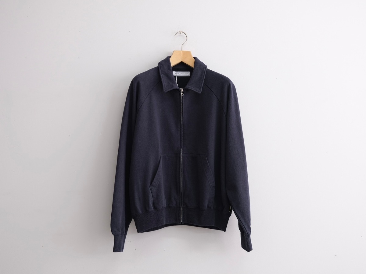 UNIVERSAL PRODUCTS.” PHATEE HEMP ZIP UP SWEAT NAVY” | Lapel online 