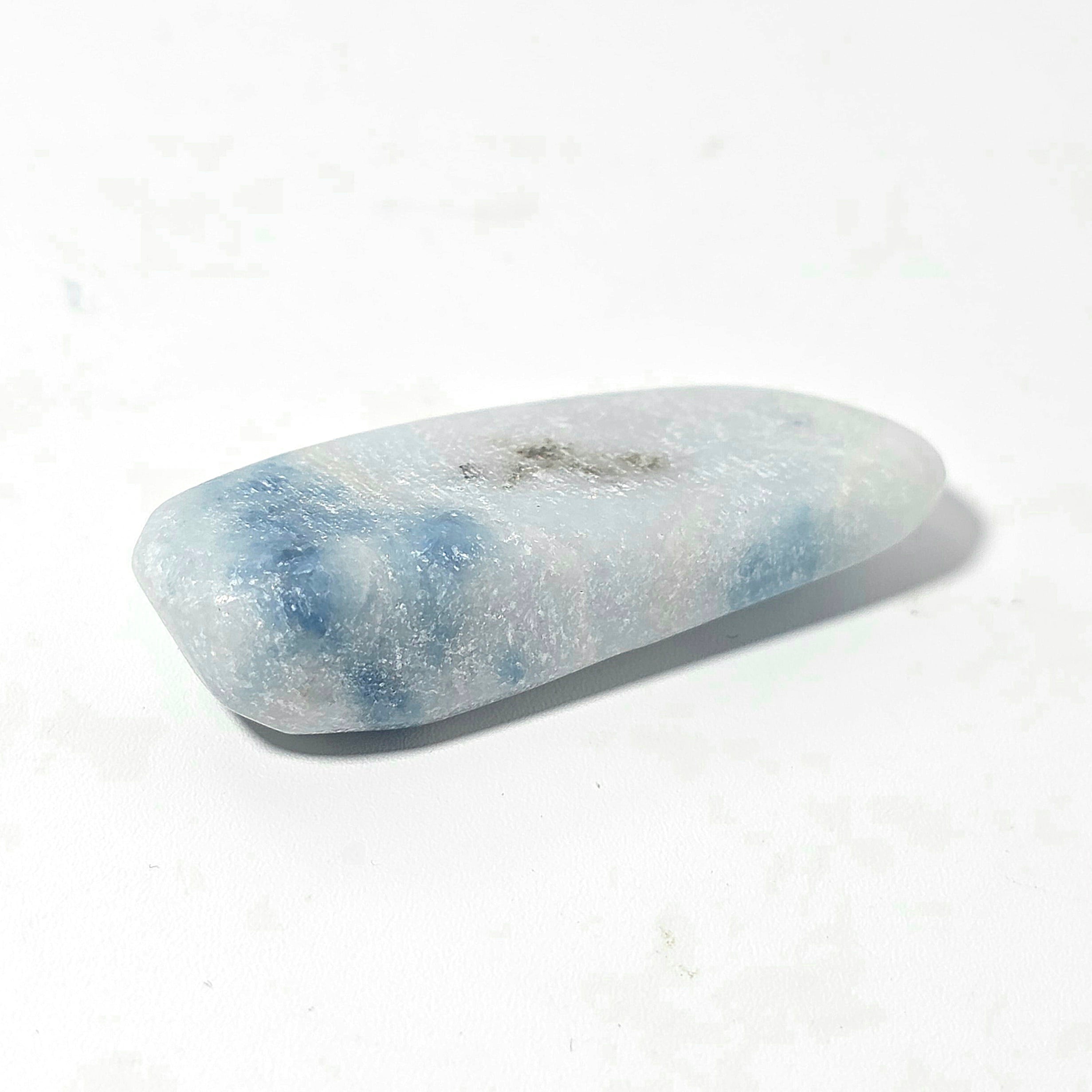 原石 | 糸魚川翡翠工芸家 赤羽可行BASE