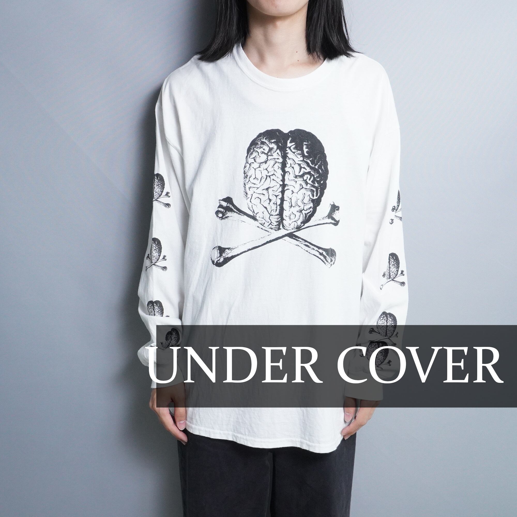 UNDER COVER】