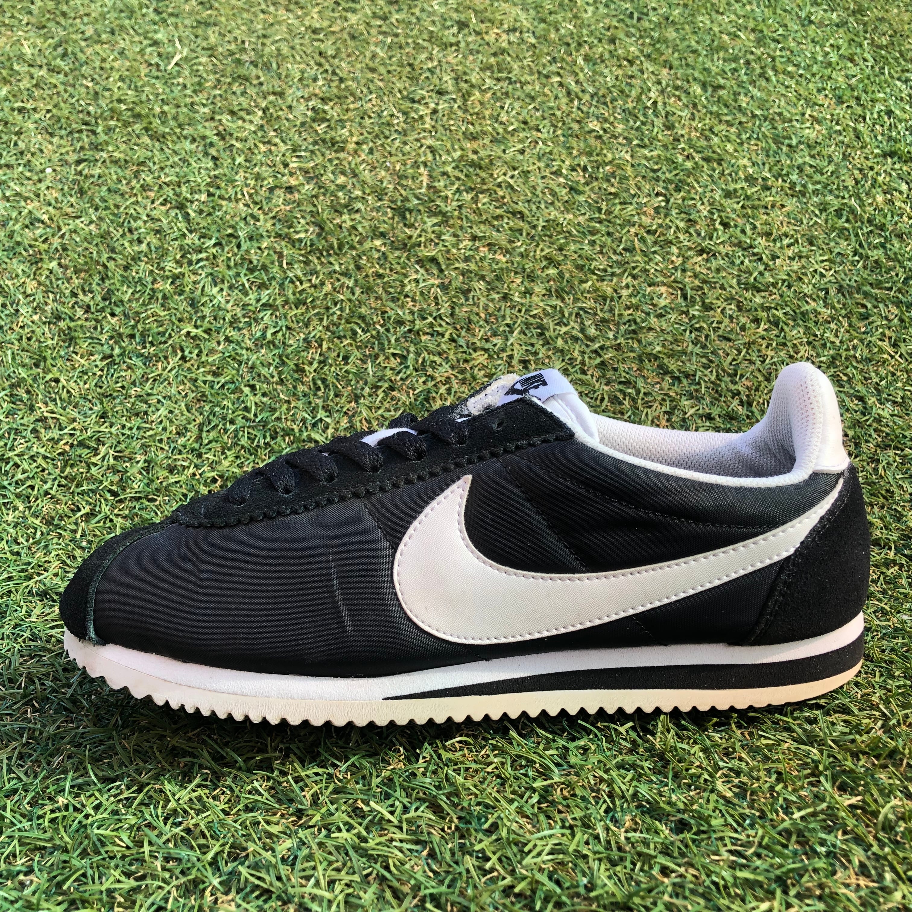 NIKE CLASSIC CORTEZ NYLON ナイキ コルテッツ ベーシック ナイロン