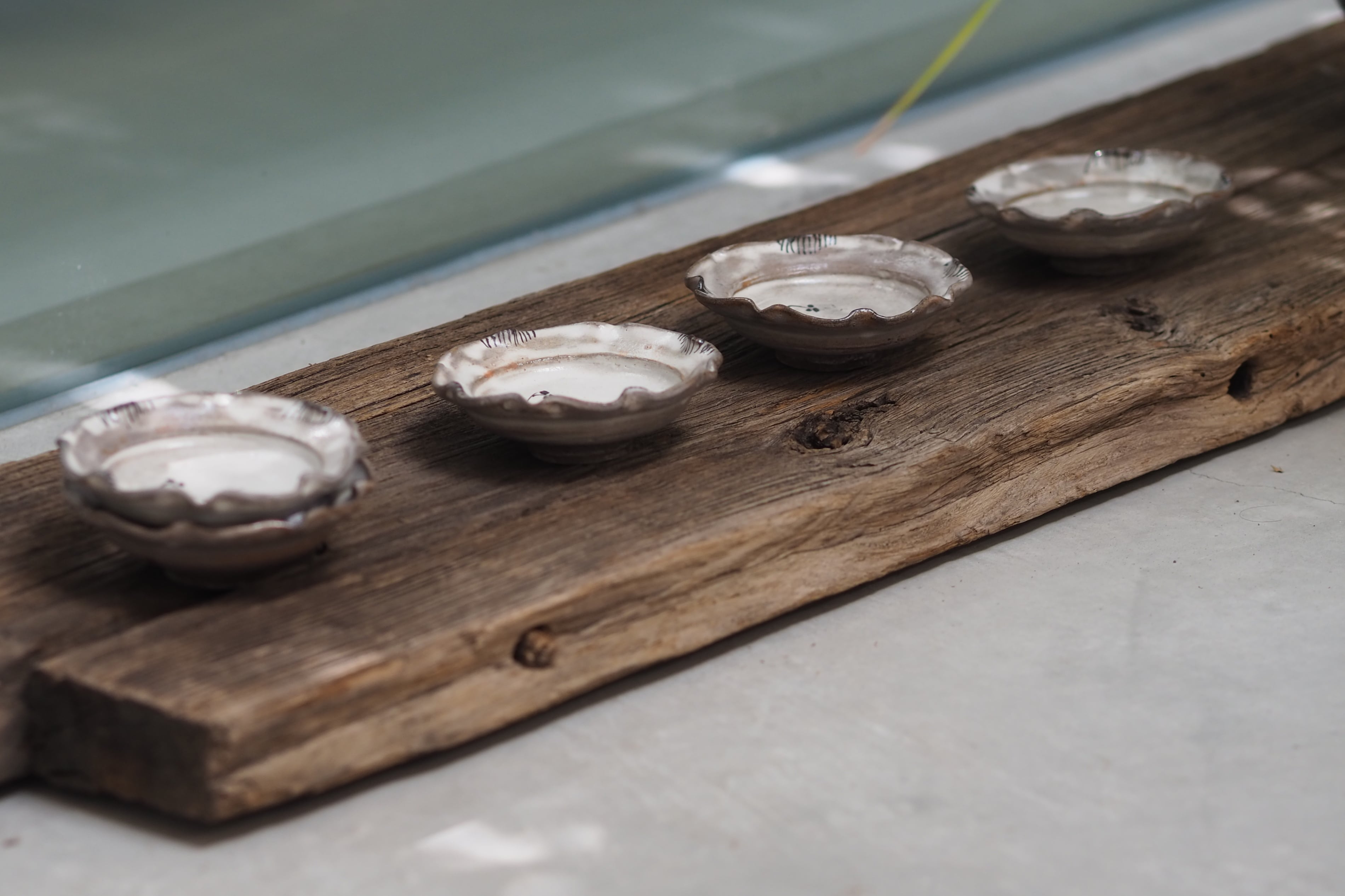 丸田宗彦 19. 粉引唐津四方銘々皿 | 陶屋なづな