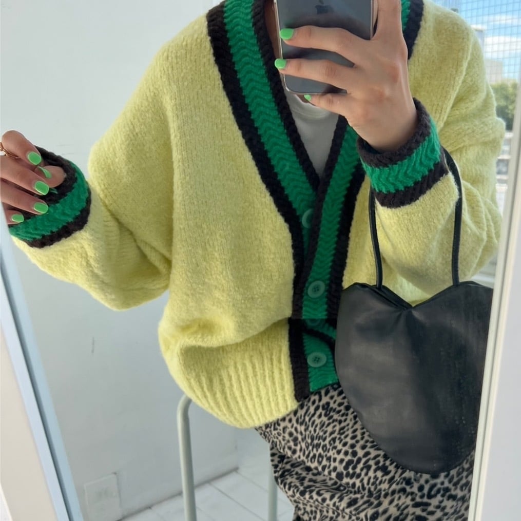 three‐color big silhouette v-neck cardigan_LN0621