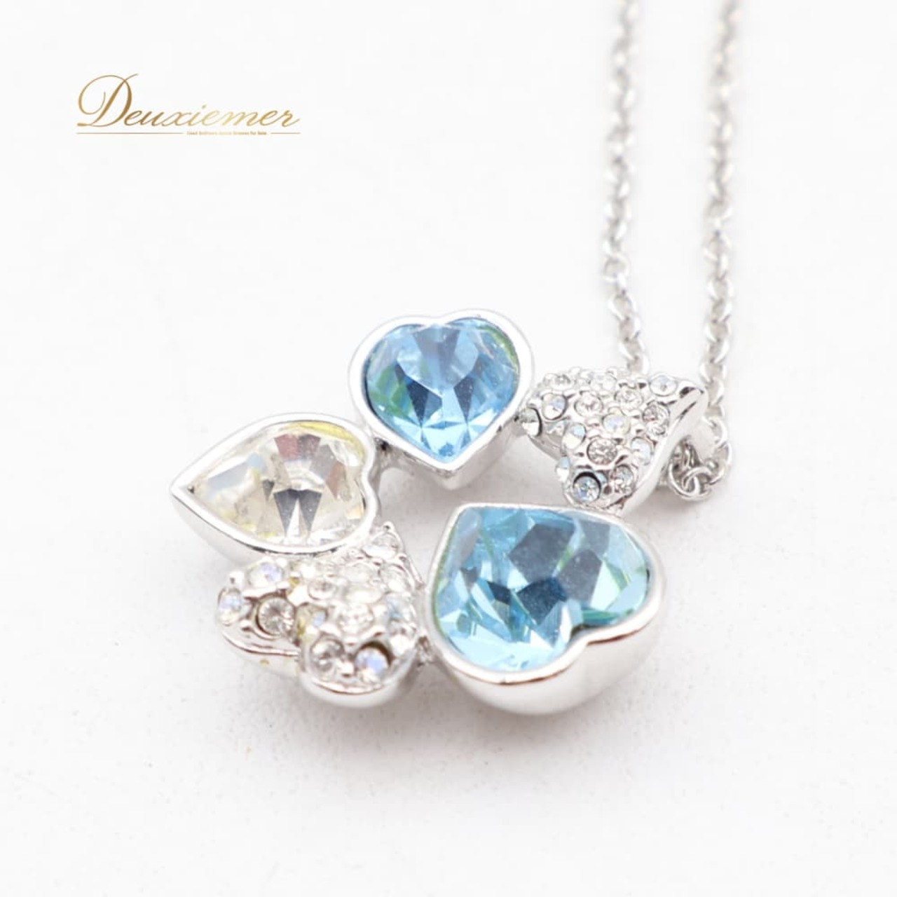 フォーマル 小物 SWAROVSKI スワロフスキー ネックレス アクセサリー シルバー系 ブルー系 シルバー 水色 ハート クローバー かわいい 飾り 装飾 華やか ダンス 正装 フォーマル 結婚式 ジュエリー ペンダント チャーム きらきら キラキラ エレガント 二次会 イベント クリスマス 誕生日 プレゼント ギフト