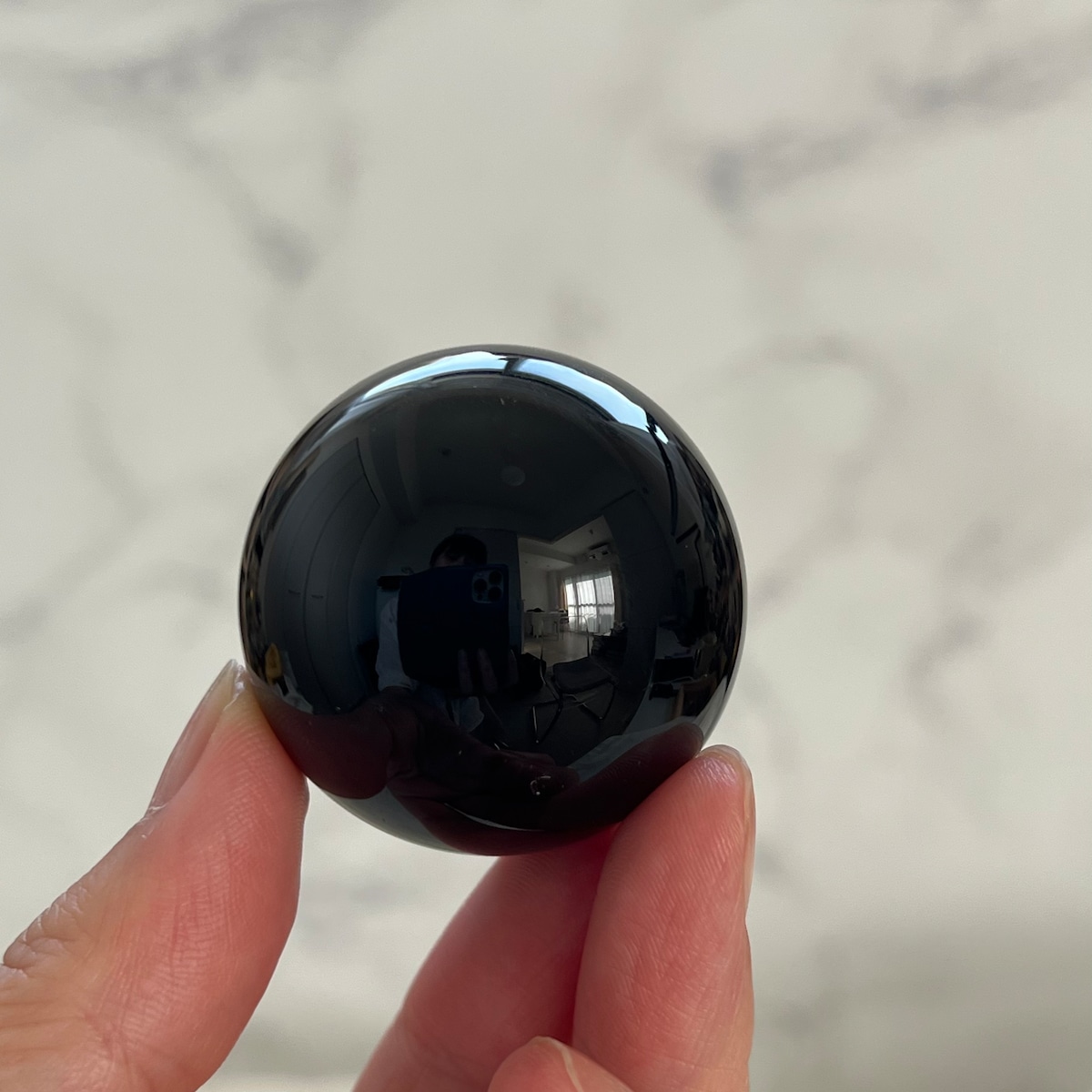スター効果が見られるモリオン＊スターモリオンスフィア2＊黒水晶 
