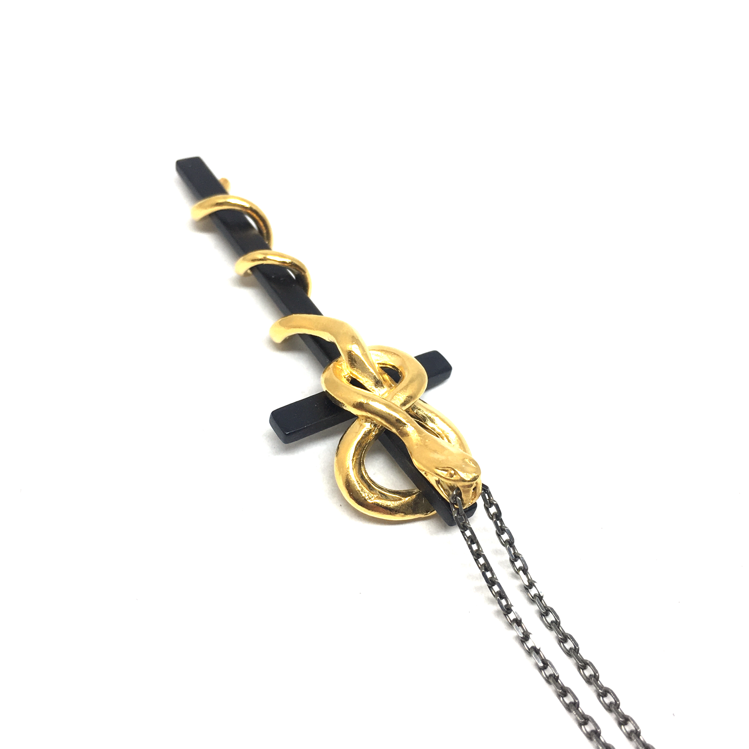 gunda<ガンダ>STEALTH CROSS NECKLACE/Gold [ステルスクロス gunda<ガンダ>STEALTH CROSS NECKLACE/Gold [ステルスクロス