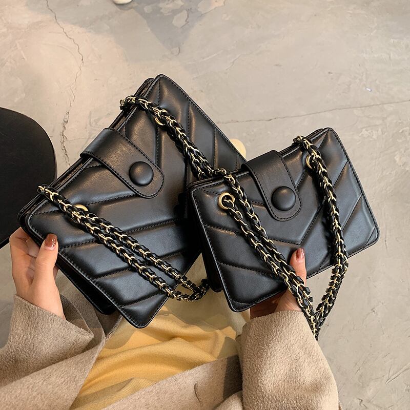 チェーン オータムウィンターレッド 秋物 冬物 スクウェア Tiancai_Wing_Bag54034020093