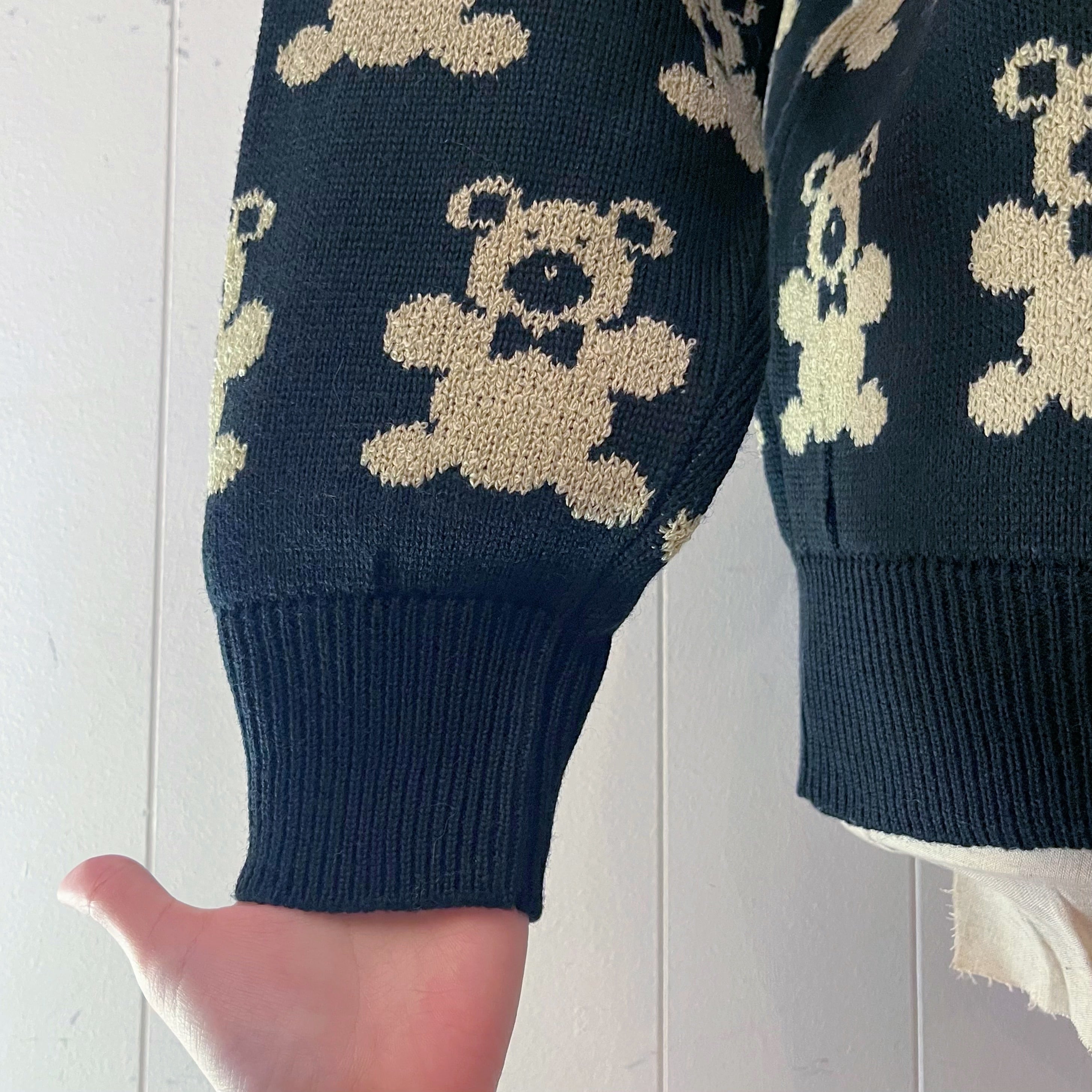 ribbon bear jacquard knit sweater