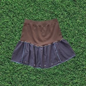 【リメイク古着】再構築メローフリルスカート レディース チェック柄×ブラウンスエットトレーナー