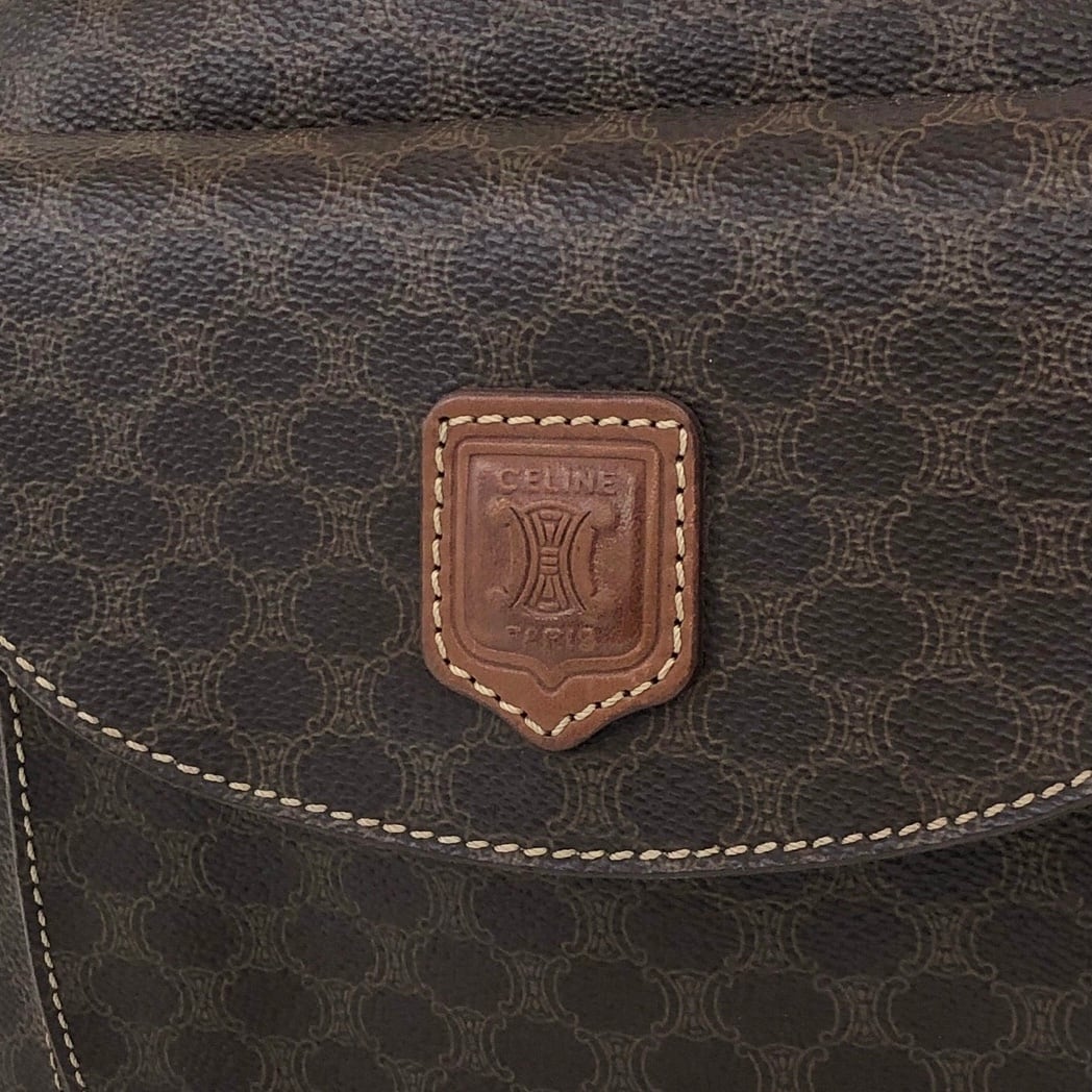CELINE セリーヌ マカダム ブラゾン型押し レザー ハーフムーン
