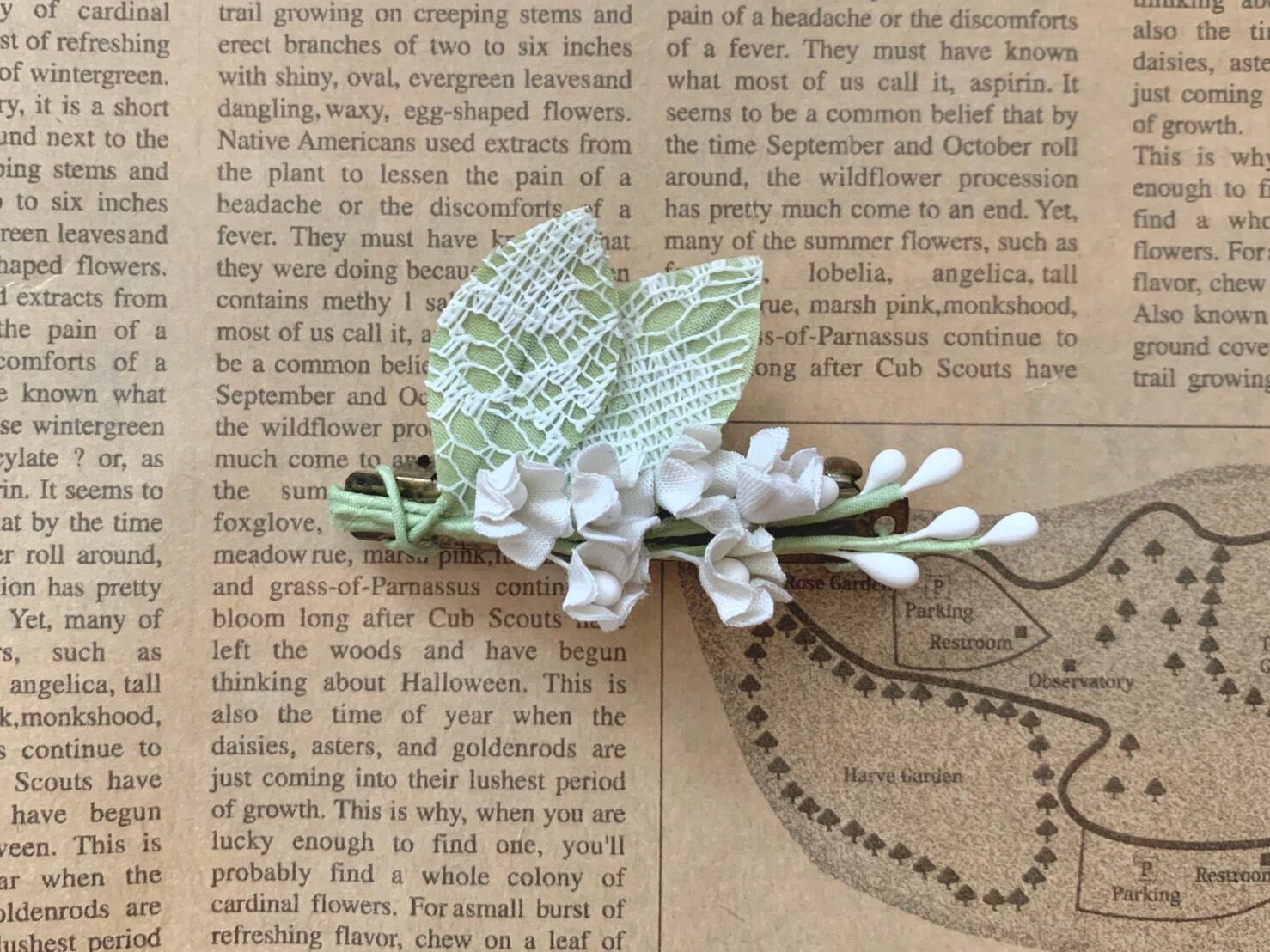 布花 ミニバレッタ スズラン1 髪留め 大人のためのアクセサリー Kikkuru House