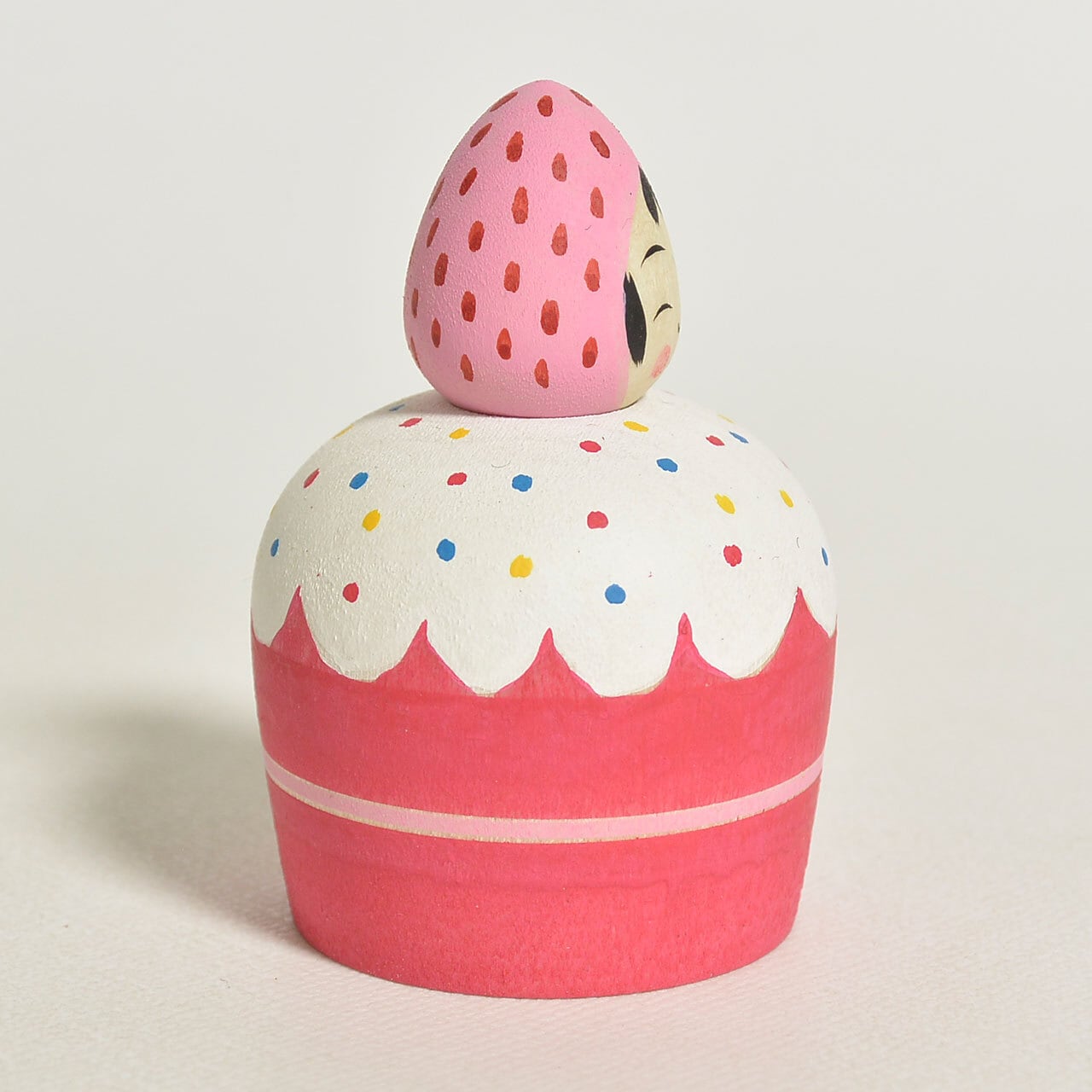 いちごのカップケーキちゃんこけし 約1.5寸 約4.5cm 鈴木明 工人（作並