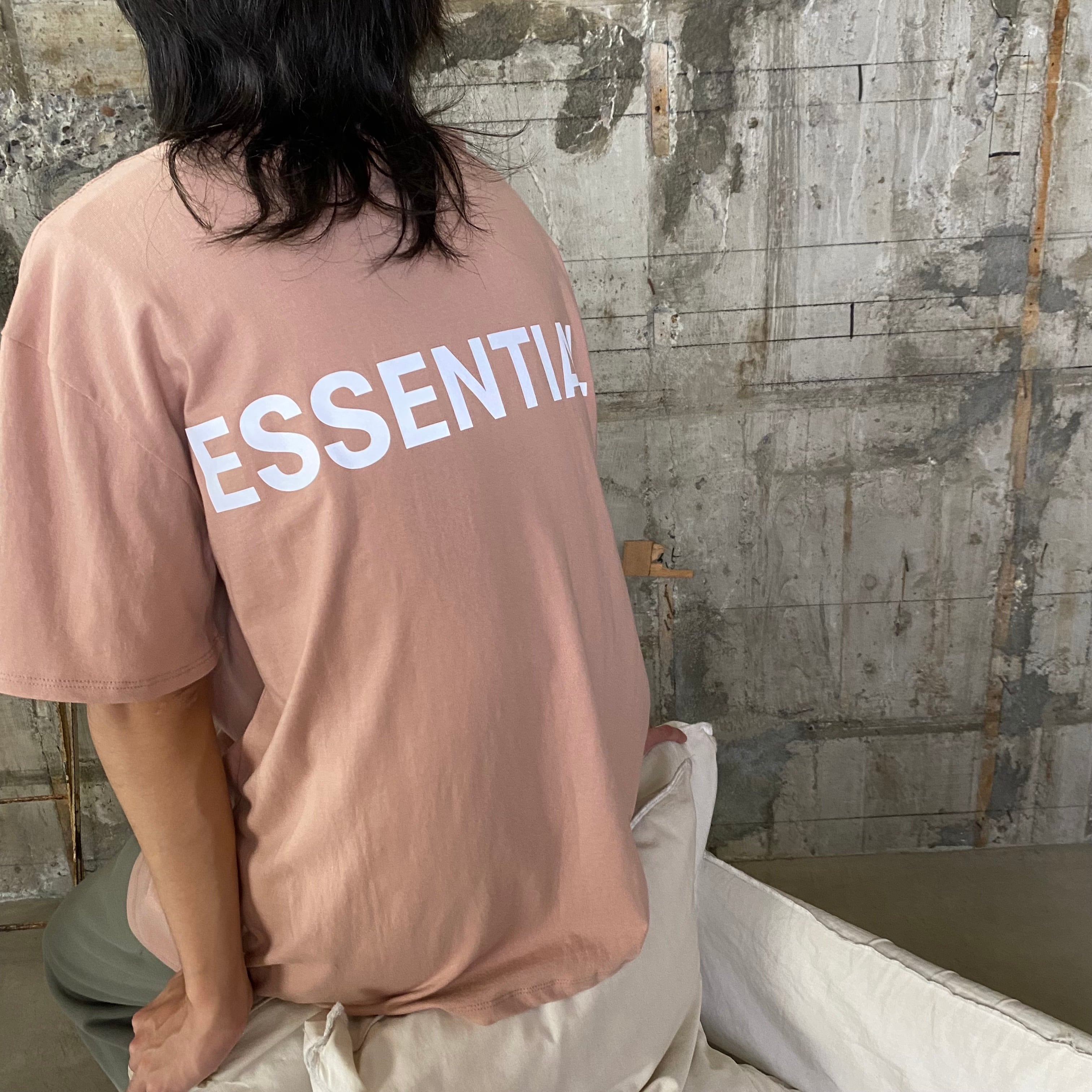 ESSENTIALS BOXY T