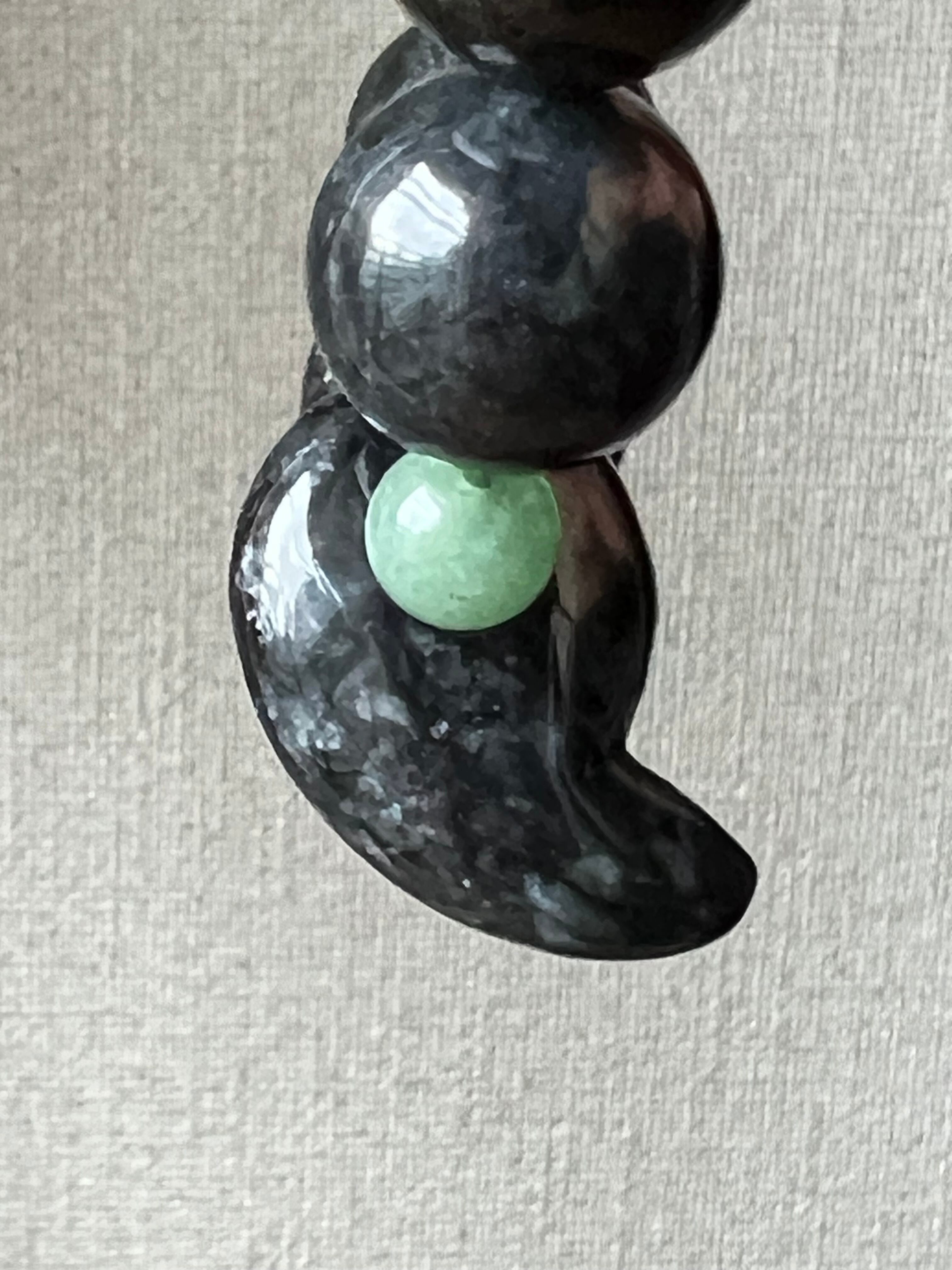 水晶&濃緑黒翡翠龍神ブレスレットの通販｜marielamora.com