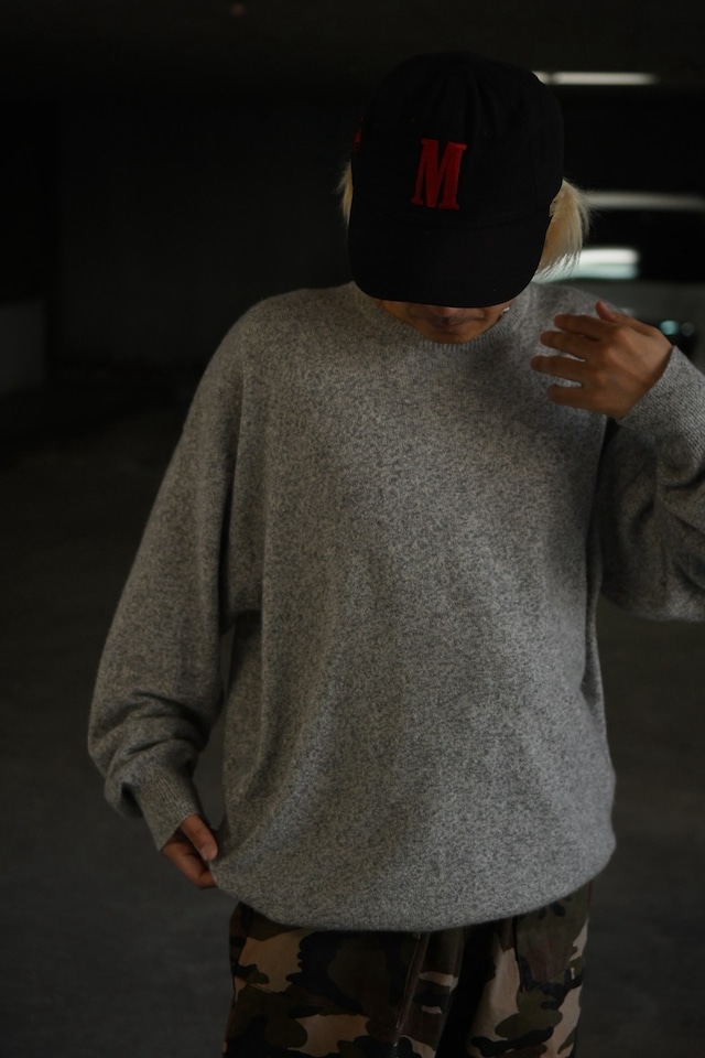 OK/80's "Neiman Marcus" feather grey pure cashmere knit