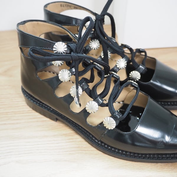 パンプス 【TOGA PULLA(トーガプルラ)】Lace up pumps