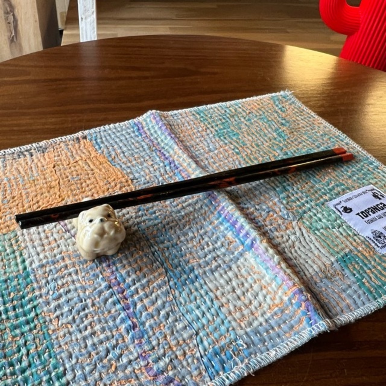 Brown Bulldog Chopstick Rest　茶ブルドッグ箸置　箸置き　ブルドッグ　犬　わんこ　カトラリーギフト　プレゼント