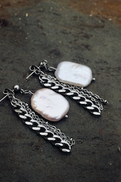 『透明な潮騒』square pearl pierce