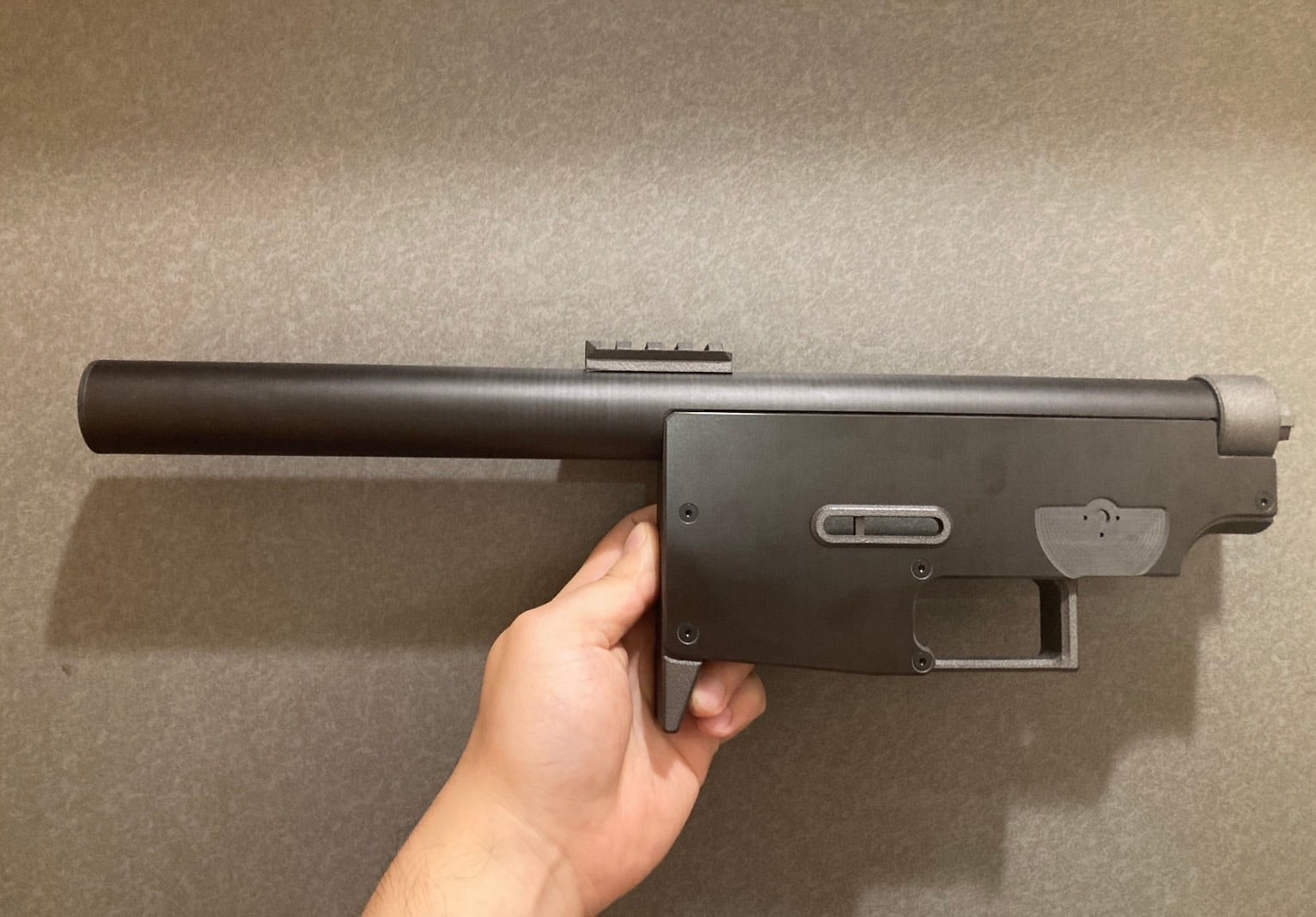 軽量化・高剛性】M4カーボンアッパーレシーバー | のびた印刷
