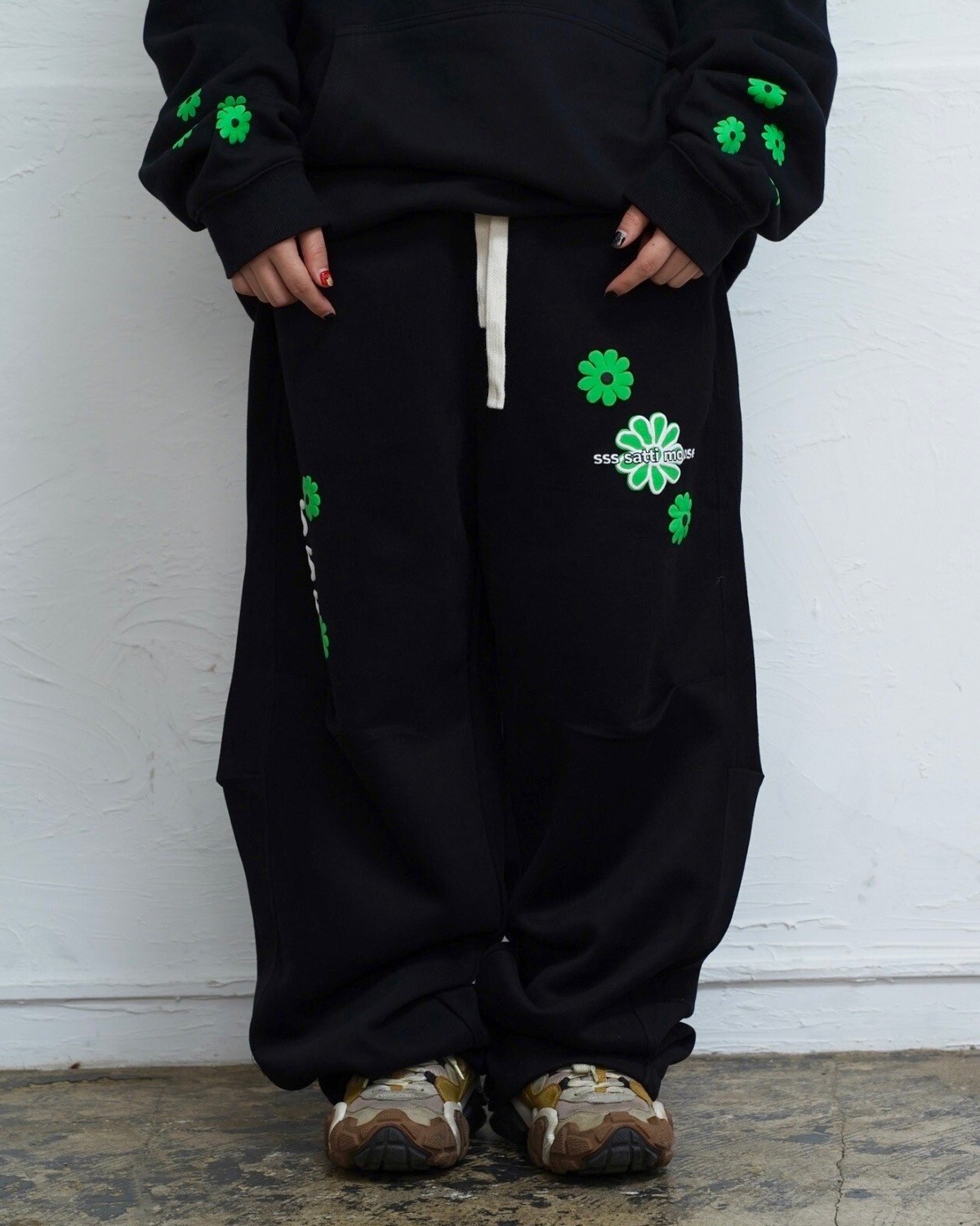 flower logo pants【black】 | ssssattimous