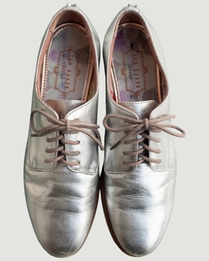 【古着】TED BAKER シルバーレザーシューズ